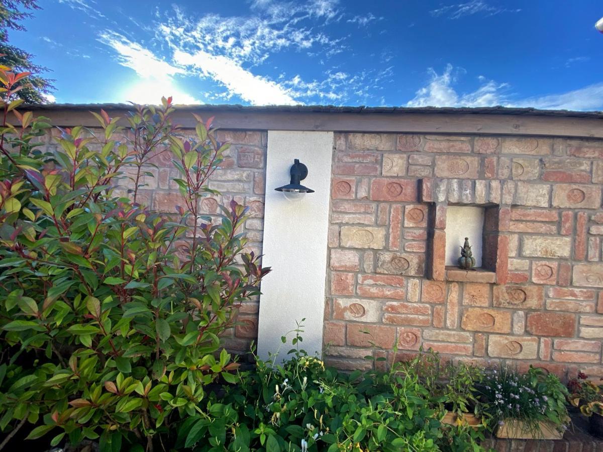 Vatus Apartmanhaz Vac Exterior photo